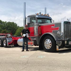 Meet your Posher, Nicholas